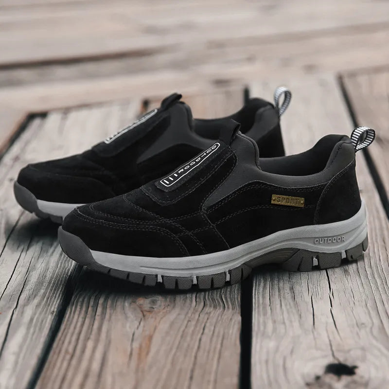 🎁 Oferta especial: 50% 🎁 Zapatos ortopédicos para caminar para hombre — Zapatos de gamuza cosidos a mano 👟 Impermeables y antideslizantes ✅ Soporte para el arco — Caminar cómodamente.